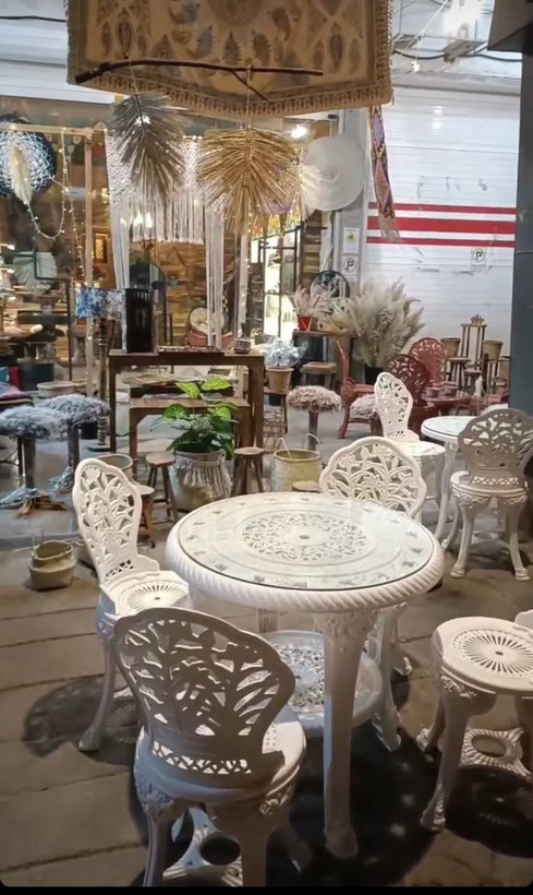 میزوصندلی ناهارخوری۴نفره گل نقش پلاستیکی نشکن