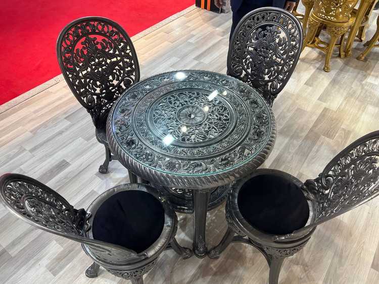 میزوصندلی ناهارخوری۴نفره گلرخ پلاستیکی نشکن